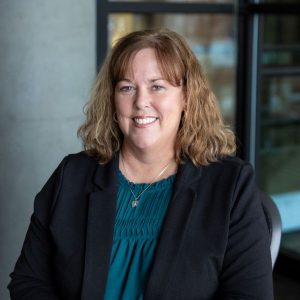 Headshot of Jennifer Hanewall-Marnocha