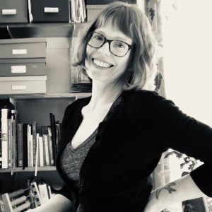 Headshot of Lauren Scanlon