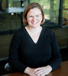 Headshot of Andrea Ruppar